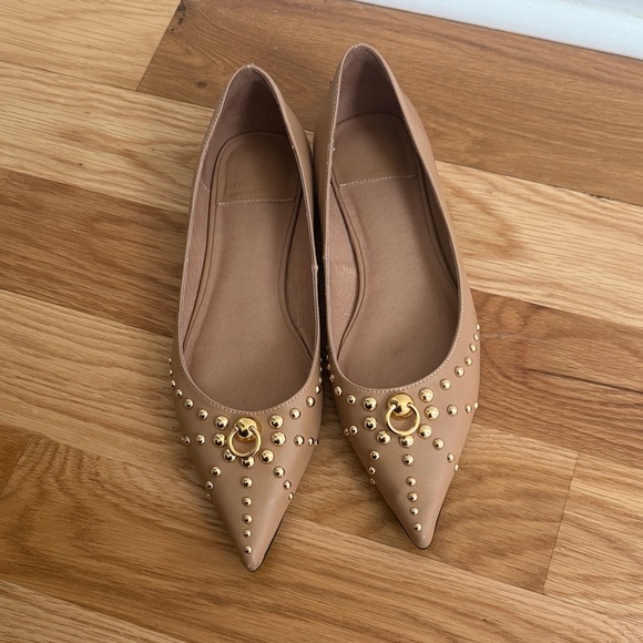 Jeffrey Campbell Tan Pointed Toe Flats with Gold Accents - Picture 1 of 5